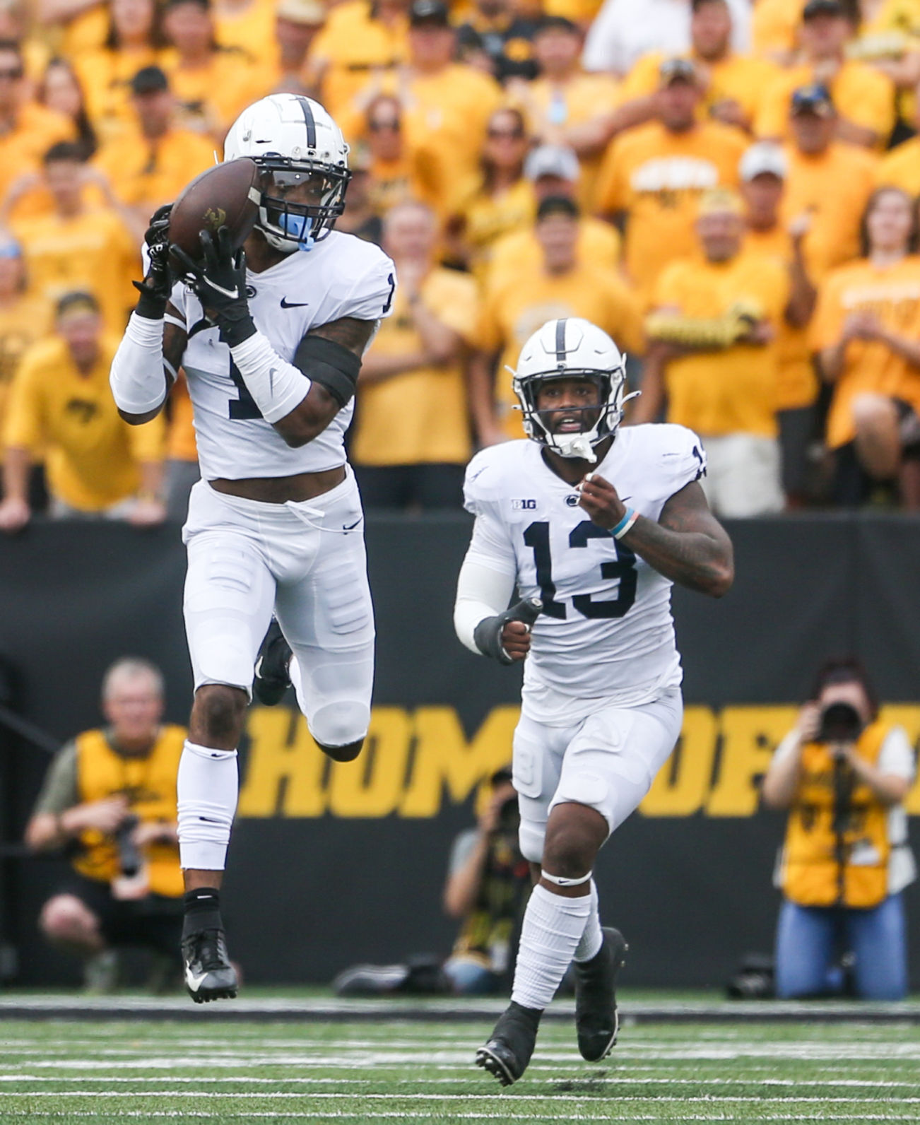 100921-qc-spt-iowa-fball-009
